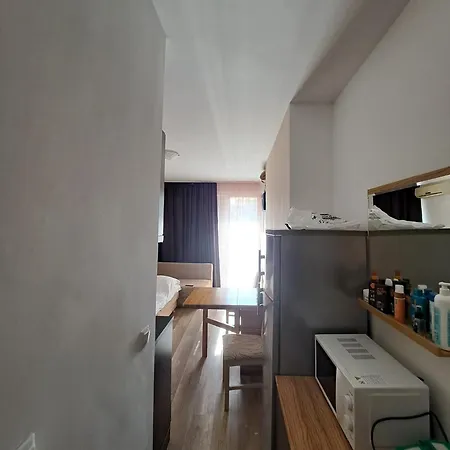 Sunny View Apartment